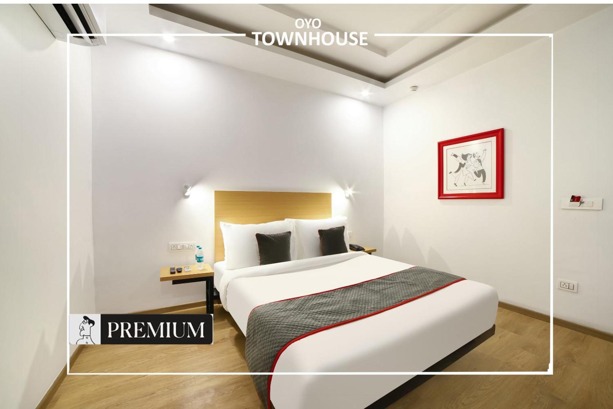 Oyo Townhouse 120 Shushant Lok Gurgáon Kültér fotó