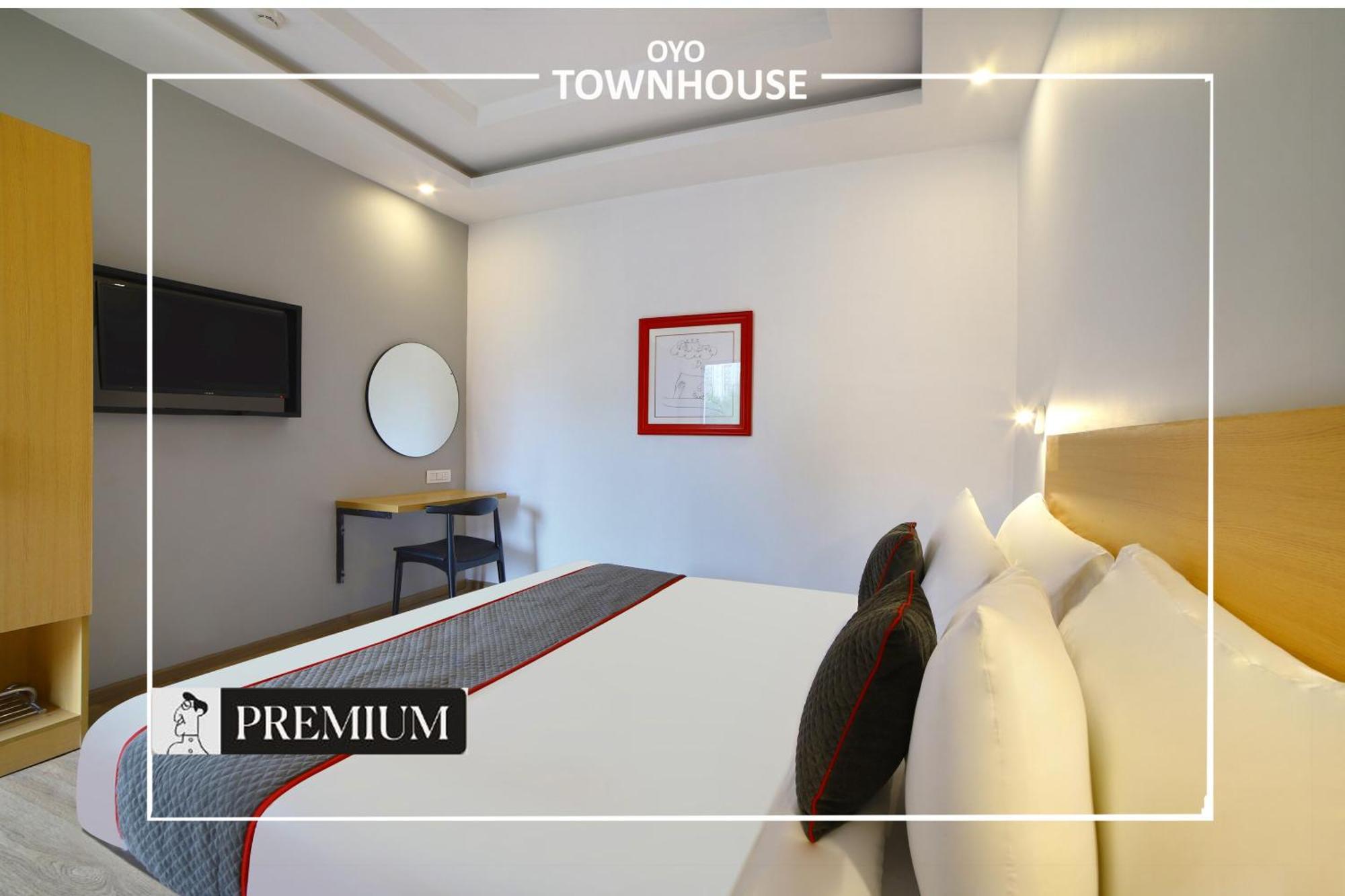 Oyo Townhouse 120 Shushant Lok Gurgáon Kültér fotó