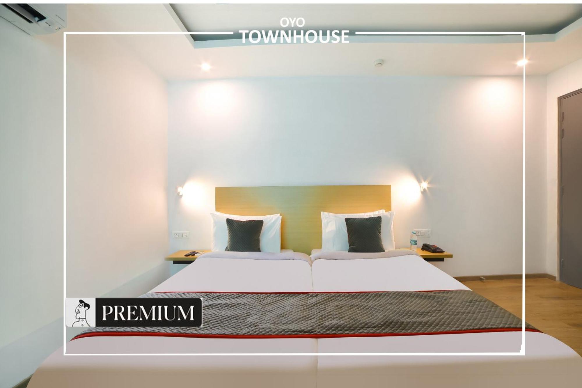 Oyo Townhouse 120 Shushant Lok Gurgáon Kültér fotó