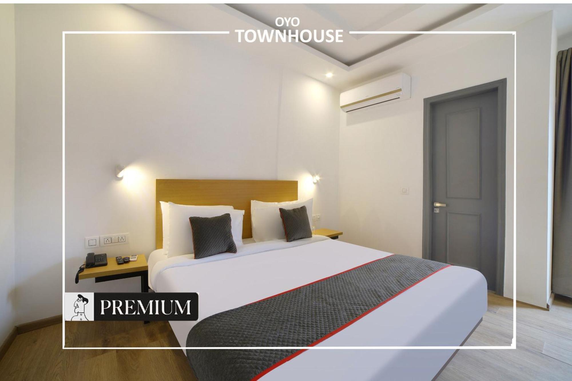 Oyo Townhouse 120 Shushant Lok Gurgáon Kültér fotó