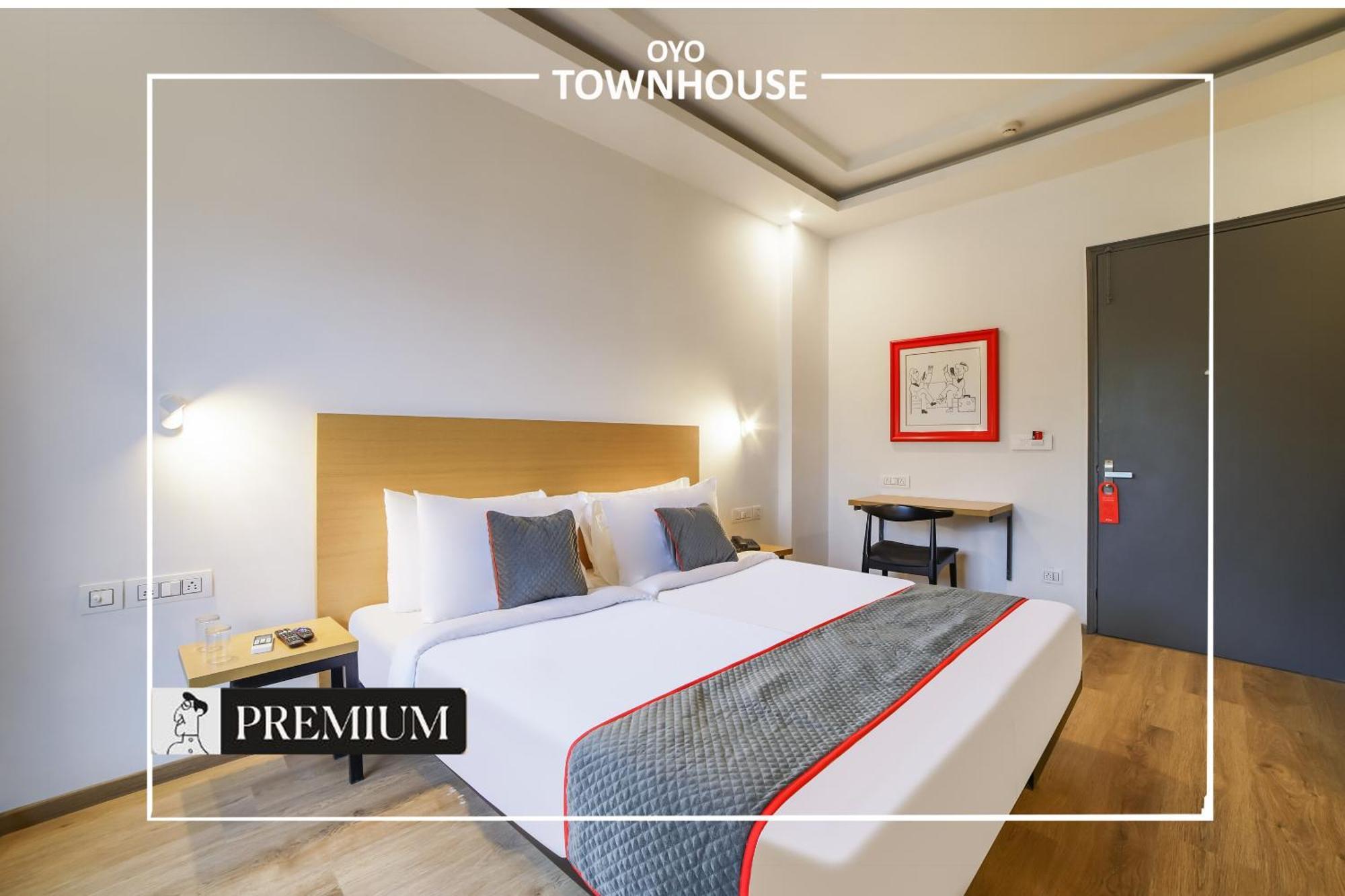Oyo Townhouse 120 Shushant Lok Gurgáon Kültér fotó